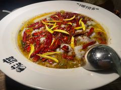 招牌酸菜鱼-酸渡·老坛酸菜鱼·现炒下饭菜(港惠新天地店)
