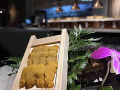 -雍容荟帝王蟹活龙虾展台自助(IFS黑金店)