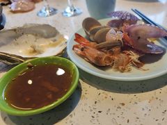 -巧克力渔家.小船海鲜胶东菜(万平口店)