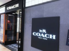 -COACH蔻驰(德基广场店)