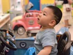 -爆米花儿童美发乐园