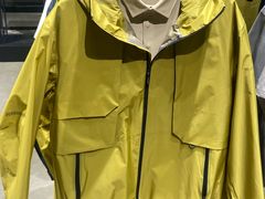 -迪桑特DESCENTE(青岛山东路万象城店)