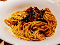 开洋葱油拌面-老船坞水上餐厅(亚洲大酒店  东四十条店)