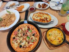 -必胜客(机场路店)