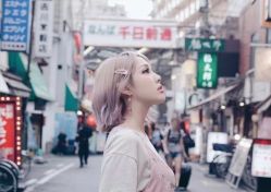 -FRIDAY星期五专业美发沙龙