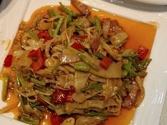-臻品汇-镇江菜-河豚(大润发店)