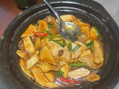 -花菇朵·云山雀 ll 野生菌锅·野果酸汤·精品滇菜(万柳店)