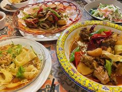 新疆大盘鸡-新疆红柳花餐厅(新洲店)