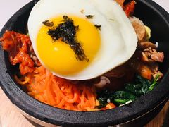 辣白菜五花肉石锅拌饭-七八冷面·延边朝鲜族美食(圣熙八号店)