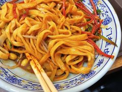 老北京炸酱面-门框胡同百年卤煮(前门店)