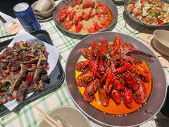 -巴厘龙虾·榜首油焖大虾(音乐学院·沿江酒馆店)