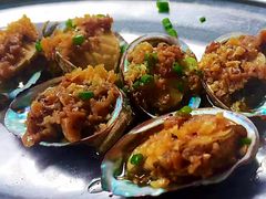 -三亚火车头万人海鲜广场