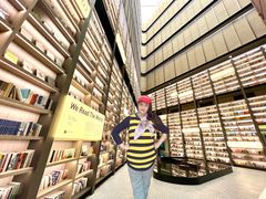 -上海虹桥中心爱琴海亚朵S酒店