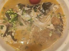 -川流不息·地道川菜·小龙虾(松东路店)