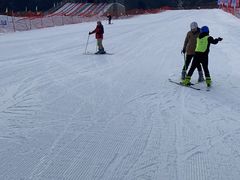 -荣盛康旅野三坡滑雪场