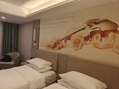 -维也纳国际酒店·西京医院胡家庙地铁站店