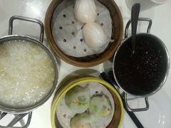 -圣河湾虾饺美食(站前店)