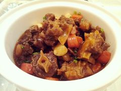 红酒烧牛尾-亢龙太子酒轩(东湖店)