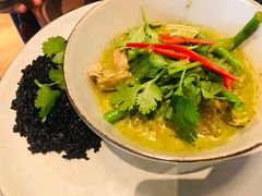 绿咖喱鸡肉饭-wagas(暖山店)