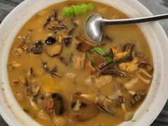-蔼若春.传承三十年云南菜(金碧公园店)