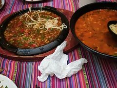 -香巴拉云南餐厅(华莱坞店)