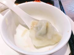 海参猪肉韭菜水饺-上关雪東北菜(中房金谊店)