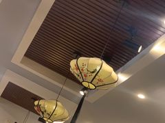 大堂-华盛园卷子王农家菜水库鱼