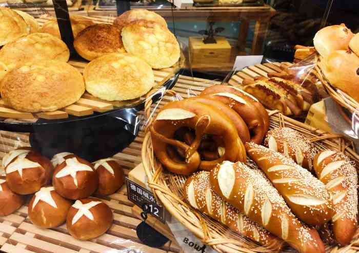 21克拉(花城汇店)-"「蒜香橄榄包」强推,面包体有水分不干,有.