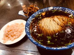 红汤面底-裕兴记•蟹黄面馆(人民广场店)