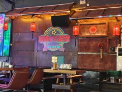 -喜鹊音乐酒馆(西街店)