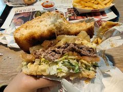 -The Habit Burger Grill 哈比特汉堡(复兴soho店)