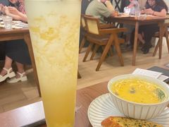 -Mark&Mars Restaurant