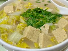 虾皮白菜炖冻豆腐-东四民芳餐厅(世茂工三店)