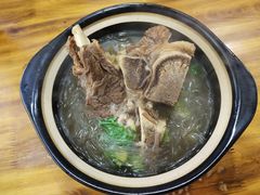 牛骨头粉丝砂锅-老方牛味馆