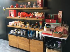 零售区-星巴克(花木plus乐坊店)