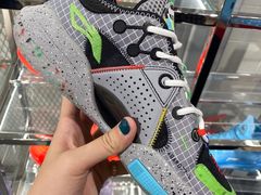 -李宁(大宁国际旗舰店)