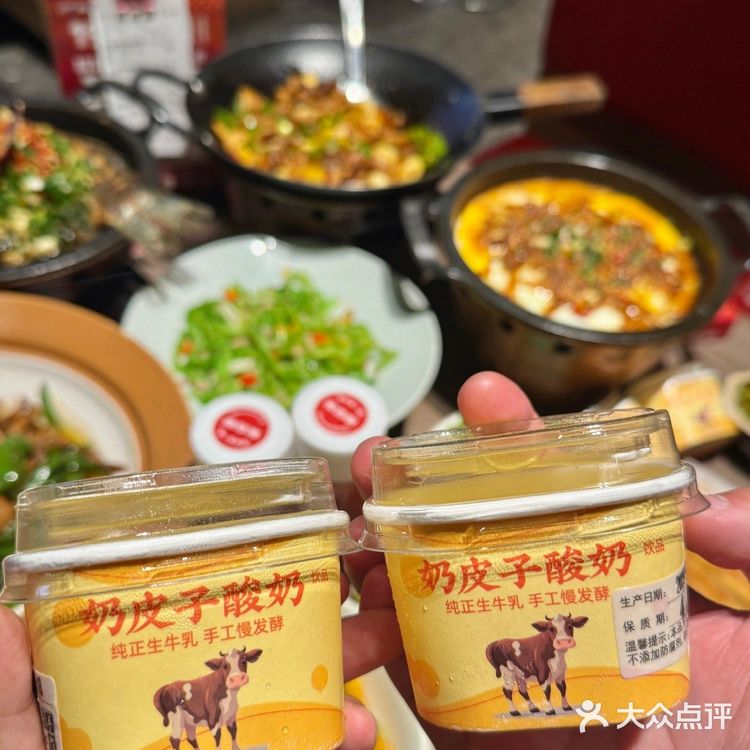 长沙必吃❗聚鑫朋酸菜肥肠不是盖的‼