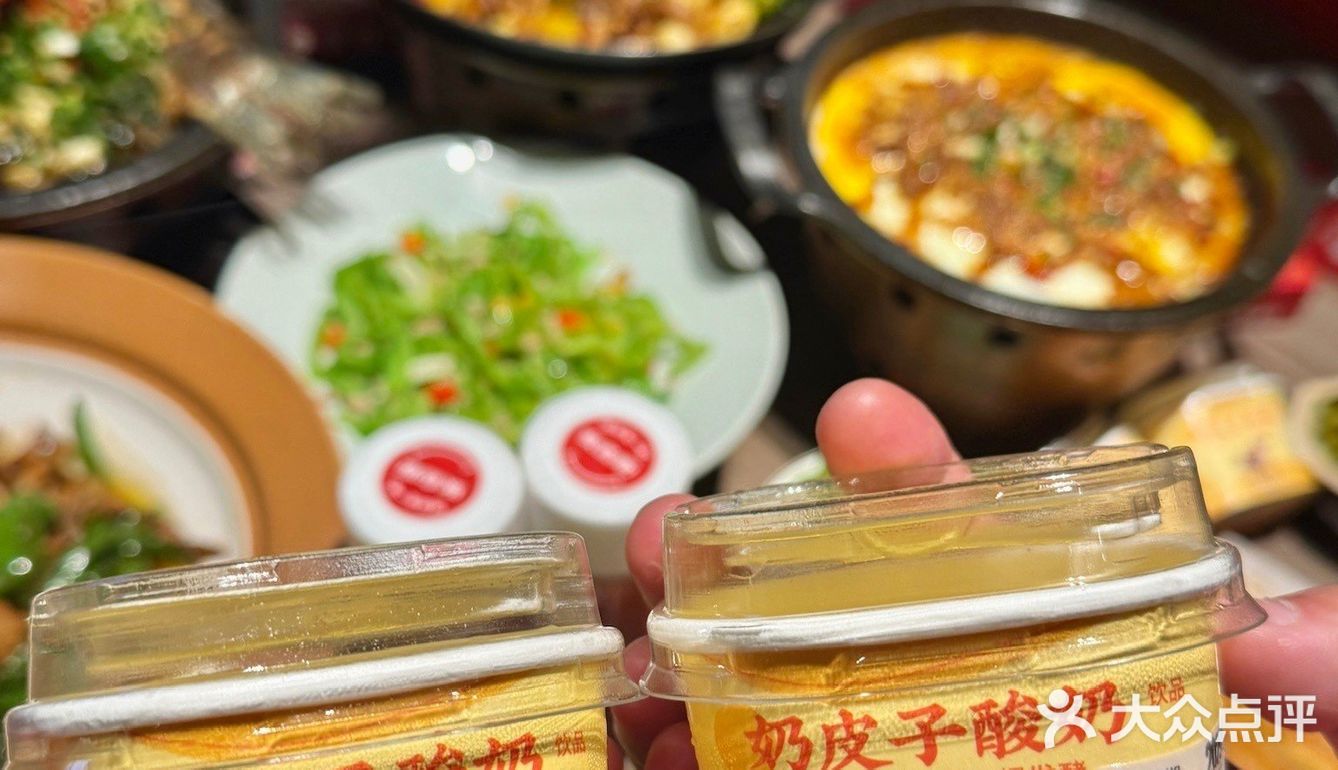 长沙必吃❗聚鑫朋酸菜肥肠不是盖的‼​