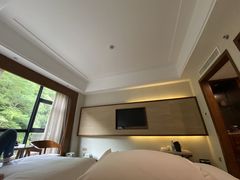 -天明山温泉大酒店