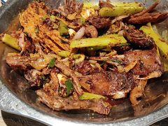 -嘎嘎鸭下巴·爆辣干锅(明教寺店)