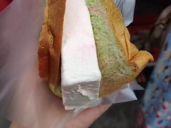 -詹爷爷乌节路街头冰淇淋