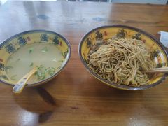 -鸿福面馆(乍浦路店)