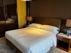 -中山利和希尔顿酒店