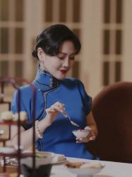-藤薰定制中式嫁衣礼服旗袍店