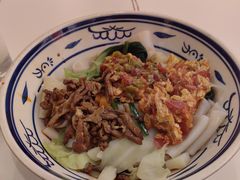 -阿瓦山寨·湘菜现炒·剁椒鱼头王(咸阳总店)