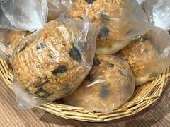 -沁屋面包店(人民东路店)