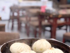 鲜虾仁肉包子-张包铺(道外店)