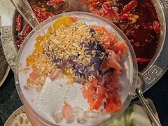 -洞亭火锅(防空洞总店)
