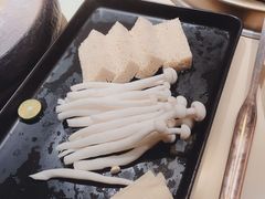 -余欢领鲜火锅(新街口店)