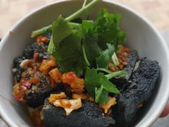 -黑色经典臭豆腐·湖南特产(步行街店)